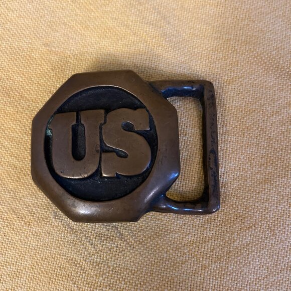 Vintage Tech Ether Guild "US" solid brass Belt buckle 2.5 x2.5 - Picture 1 of 3